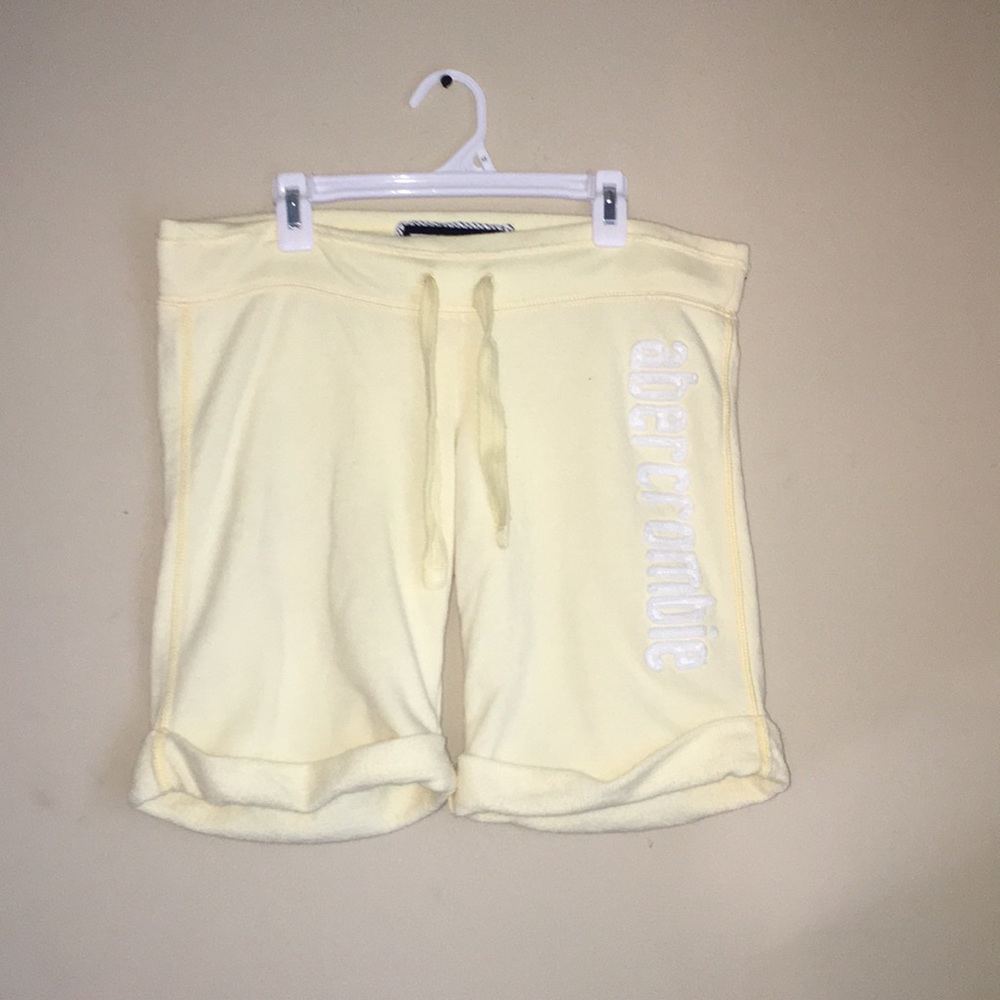 Abercrombie and fitch yellowish soft shorts